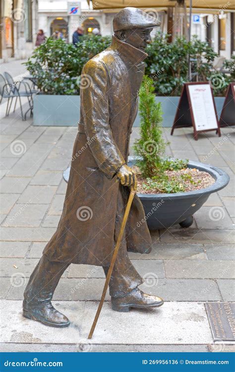 Statue Umberto Saba Trieste Editorial Photo - Image of canal, street: 269956136