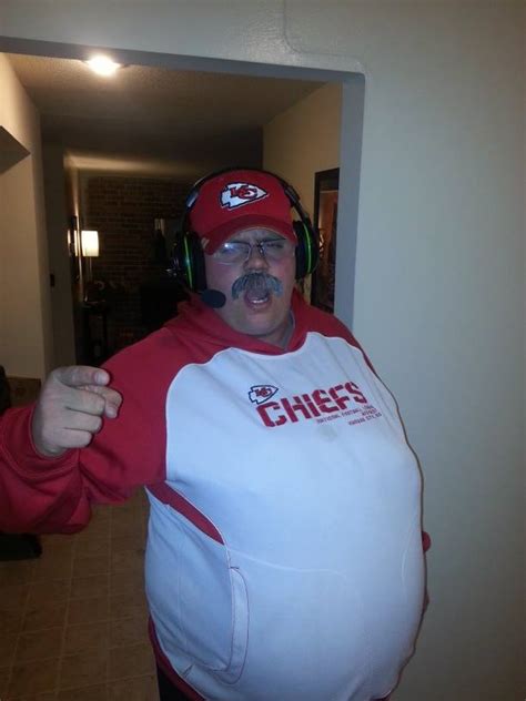 It's a BIG RED holiday: The best Andy Reid-themed Halloween costumes ...