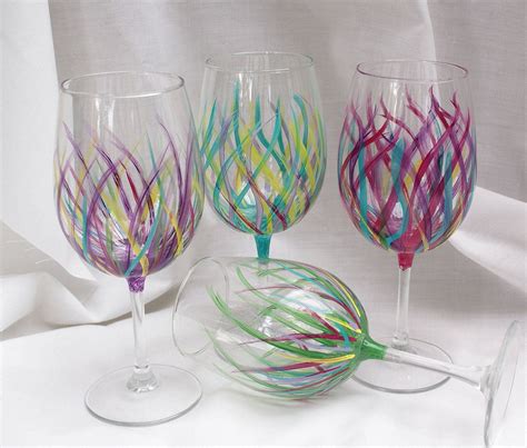 Affordable Handpainted Wine Glasses: Wedding by MyCreativeTable | Wine glass designs, Diy wine ...