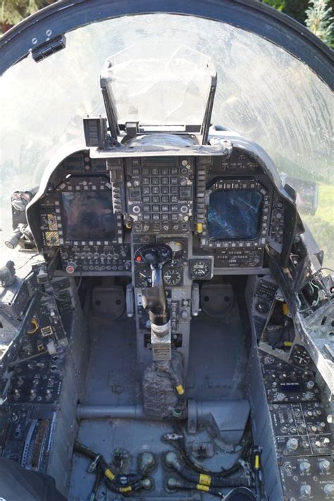 What is good and bad about the F-35 cockpit: A ‘Panther’ pilot’s guide ...