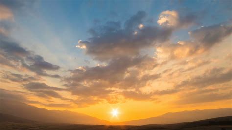 The Picturesque Sunrise On Cloud Stream Stock Footage SBV-316775749 ...