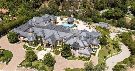 YouTuber Jeffree Star Releases House Tour of New $14.6M Hidden Hills ...