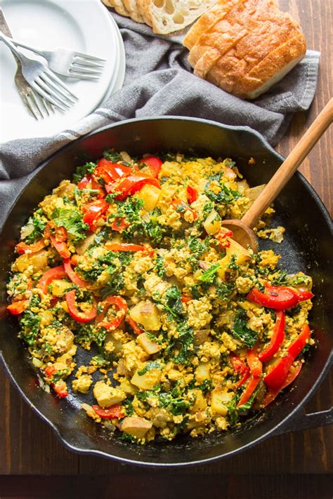 Loaded Tofu Scramble - Connoisseurus Veg