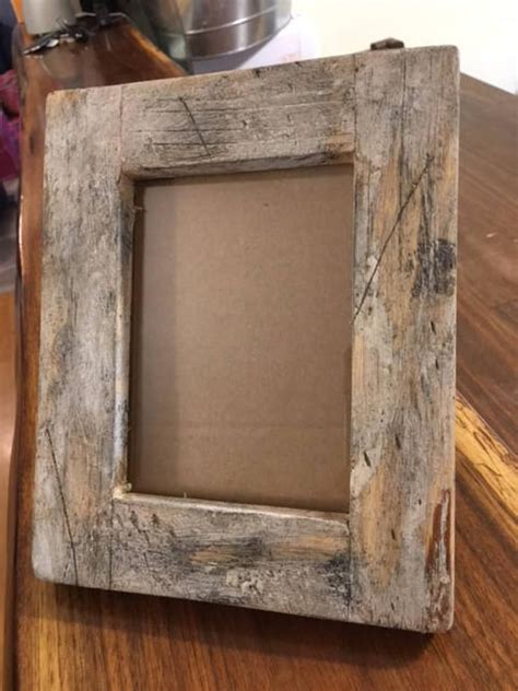 Rustic Frame in 2022 | Rustic frames, Diy picture frames, Rustic ...