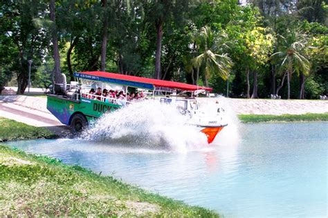 Singapore Highlights Amphibious Vehicle Duck Tour 2022