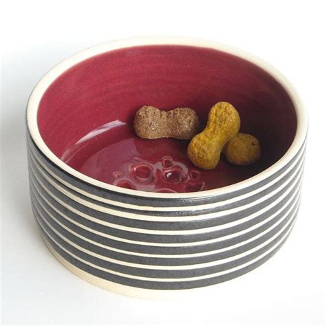 Ceramic Dog Bowl Medium Red with Paw Print by GoldenbergCeramics, $42.00 | Ceramic dog bowl, Dog ...