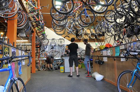 Local bike shops come to terms with their industry’s ties to the NRA ...