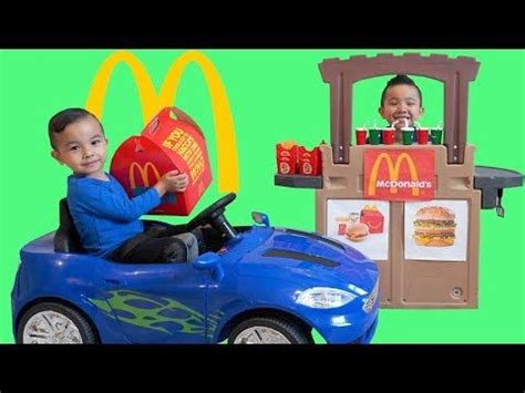 McDonald's Happy Meal Drive Thru Pretend Play With CKN Toys - YouTube ...