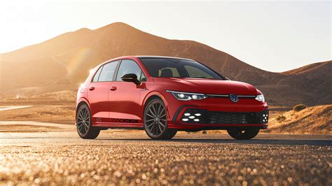 2023 Volkswagen Golf GTI and Golf R: Choosing the Right Trim - Autotrader