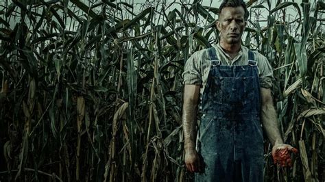 The 15 Best Horror Movies Streaming On Netflix For Halloween | iHeart