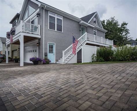 Driveways | Black Diamond Paver Stones & Landscape