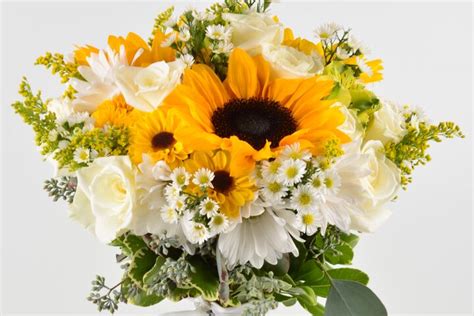 Schnucks Florist & Gifts | Florists - The Knot