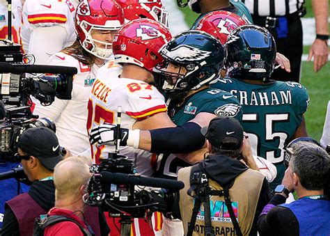 Travis & Jason Kelce Hug After Super Bowl 2023: Photo – Hollywood Life