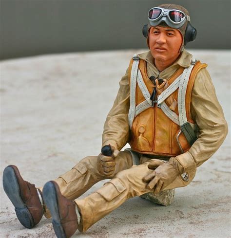 Best Pilots Scale Busts and Figures - Model Airplane News