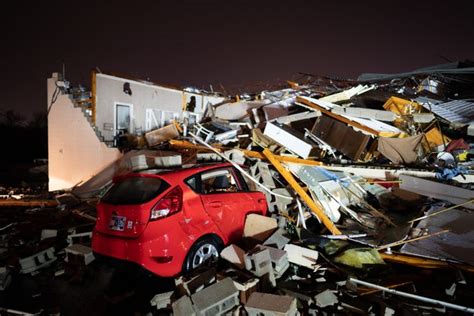 6 dead as Nashville, Middle TN ravaged by winds, possible tornadoes