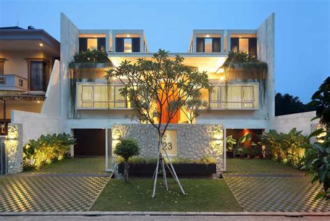 Interior Courtyard Garden Home