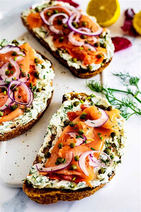 Smoked Salmon Toasts (Quick & Easy Recipe!) - Heavenly Home Cooking