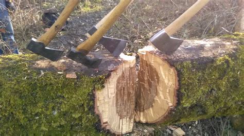 Best Bushcraft Axe? - YouTube