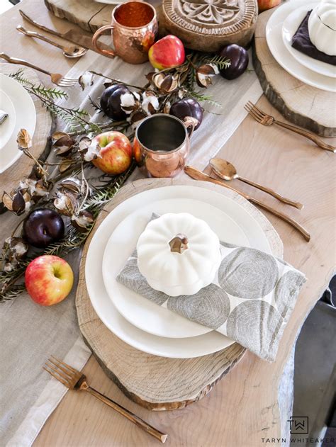 Thanksgiving Centerpiece With Fresh Fruit - Taryn Whiteaker Designs