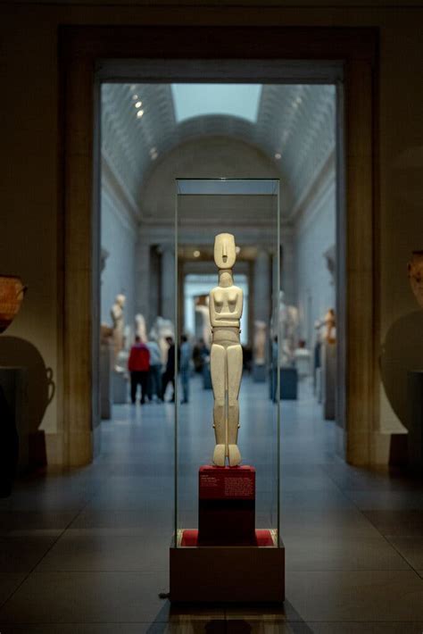 Old-Time Modernity: Cycladic Art at the Met - The New York Times