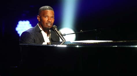 Jamie Foxx Reminds Everyone What an Incredible Voice He Has at the BET Awards -- Watch!