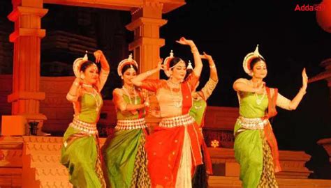 Khajuraho Dance Festival is Organized in Madhya Pradesh