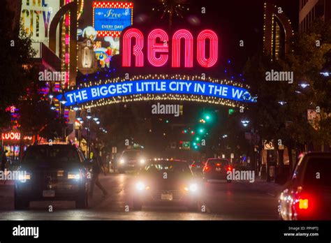 Reno arch hi-res stock photography and images - Alamy