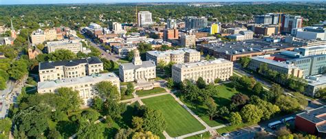 Medicine Preprofessional Program | Admissions - The University of Iowa