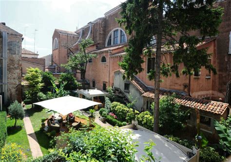 A Historic Monastery Turned Hotel is a Perfect Venice Stay