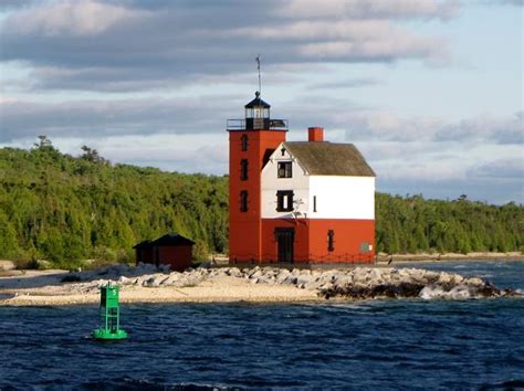 Round Island Lighthouse