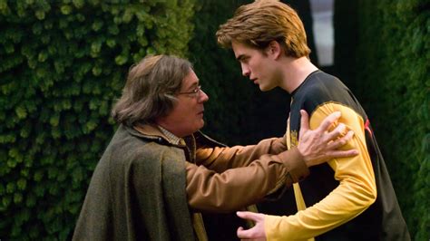 Amos Diggory’s reaction to Cedric’s death is changed in the movies for ...