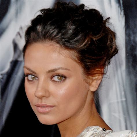 Mila Kunis, Kate Bosworth, and 6 Stars With Different Eye Colors! - Life & Style