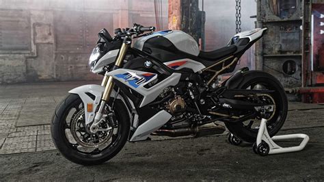 BMW S 1000 R 0-60, quarter mile, acceleration times - AccelerationTimes.com