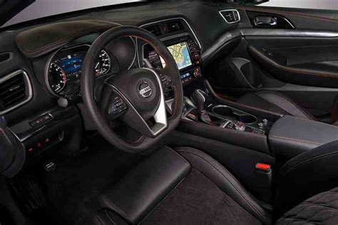 2021 Nissan Maxima Review - Autotrader