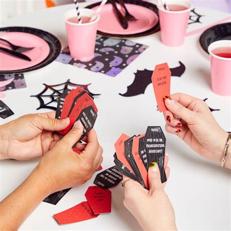 Adult Halloween Joke & Trivia Cards | Party Delights