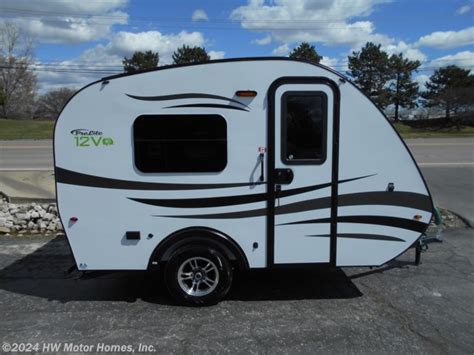 2019 ProLite 12 v - Green RV - 12v / 110v only ! RV for Sale in Canton, MI 48188 | N10289 ...