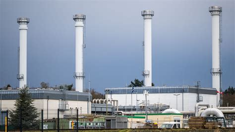 Germany triggers first step of energy plan to ration gas