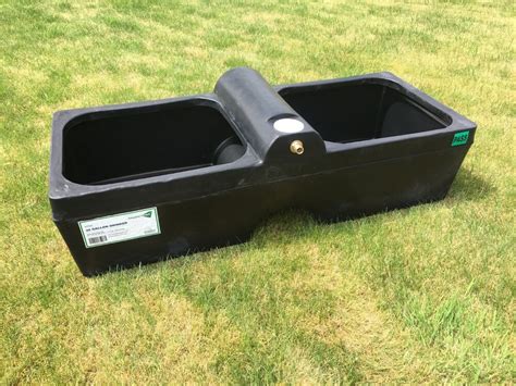 Cattle Drinker Agricultural Water Trough 30 Gallon sheep horse STRONG ...