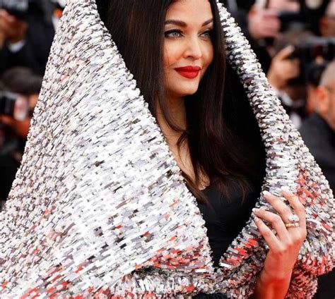 Aishwarya Rai Bachchan, the original diva returns to Cannes 2023 red ...