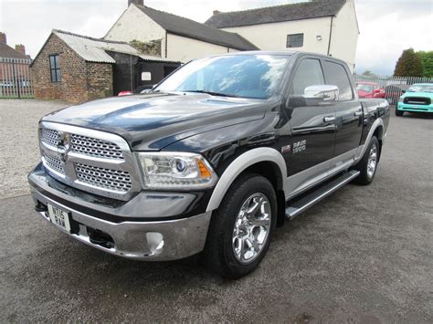 2015 DODGE RAM LARAMIE 1500 CREW CAB 5.7 LITRE HEMI | Oldcott Motors : American Car Specialists ...