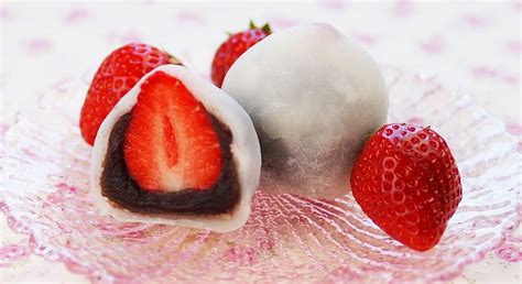 Strawberry Mochi (Daifuku) - 米施洛 MSL