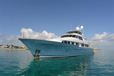 Jimmy Buffett: Exploring His Iconic Yacht 'Continental Drifter ⋆ Mega ...