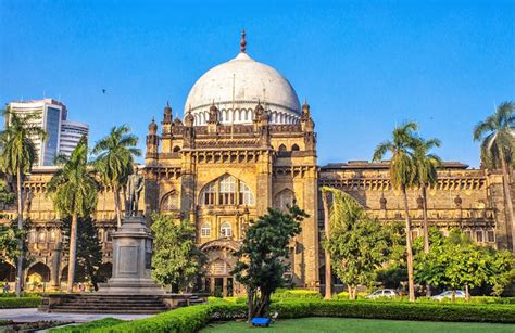 Top 10 Tourist Attractions In Mumbai - Low Fare India