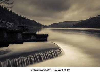 Howden Dam Photos and Images | Shutterstock