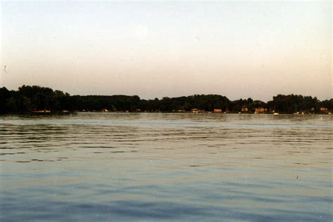 Sugar Lake near Annandale, Minnesota | Bill McChesney | Flickr