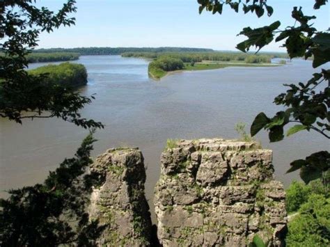 Mississippi Palisades State Park (6hrs, 10min) | State parks, Midwest road trip, Palisades park