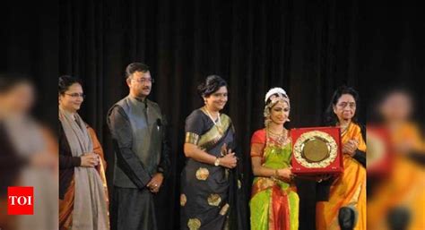 A young disciple’s Bharatanatyam performance for her guru Yamini ...