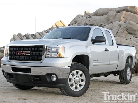 2011 GMC Sierra 2500HD - Information and photos - MOMENTcar