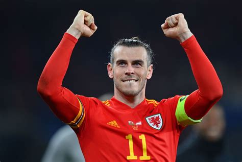 Wrexham owners make audacious attempt to coax football star Gareth Bale ...