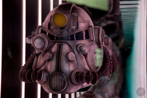 Fallout 76: Power Armor helmet at Bethesda’s E3 booth looks mighty nice - Polygon